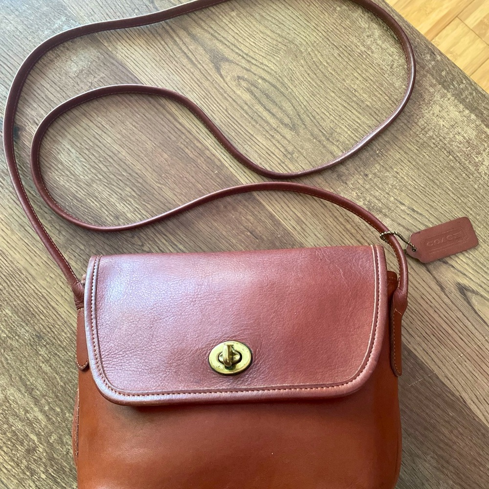 Coach Vintage Quincy Crossbody Shoulder Purse Bag Leather #9919 USA-1995